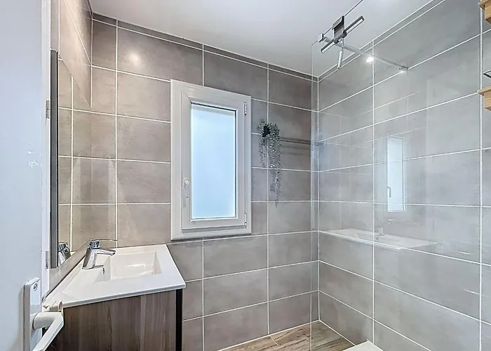 Les De By Interhome